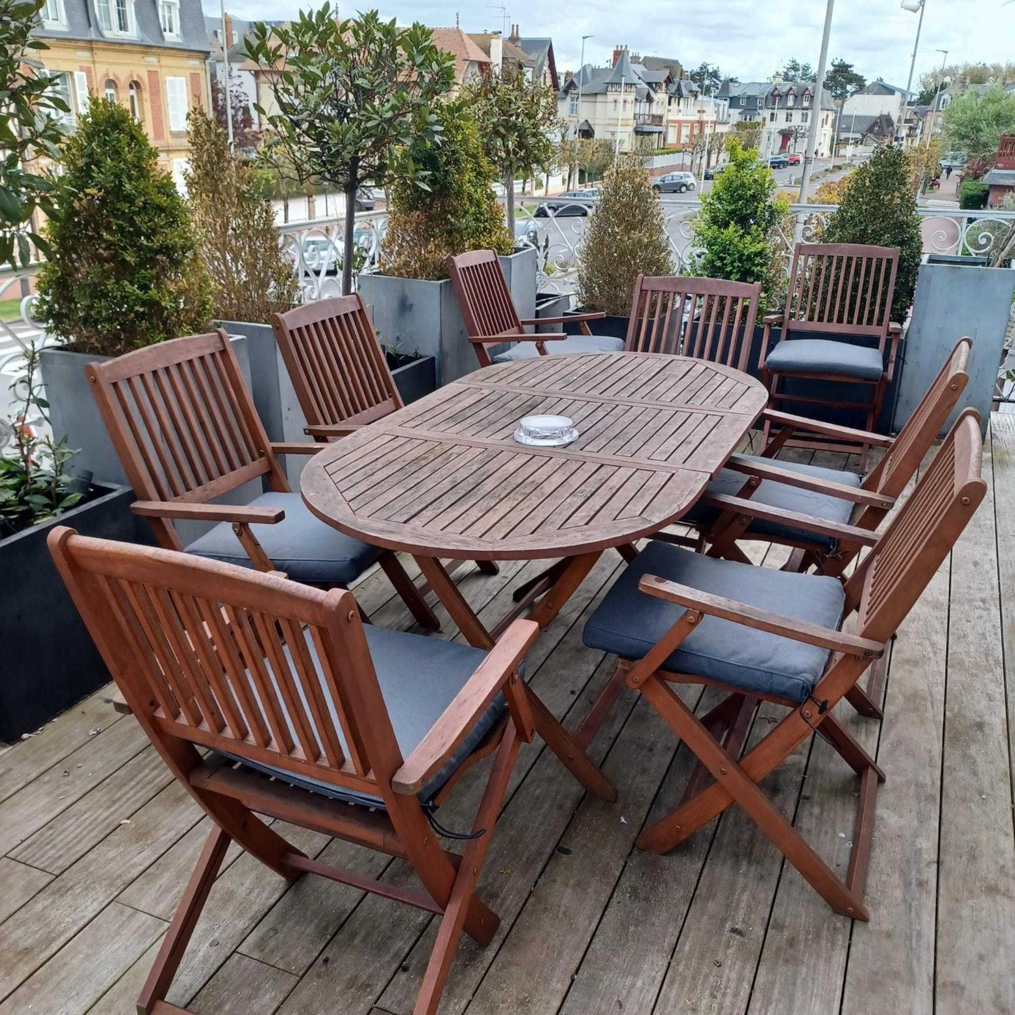 Luxurious 4 Bedroom Duplex, 200M From Place Morny Deauville Exteriér fotografie